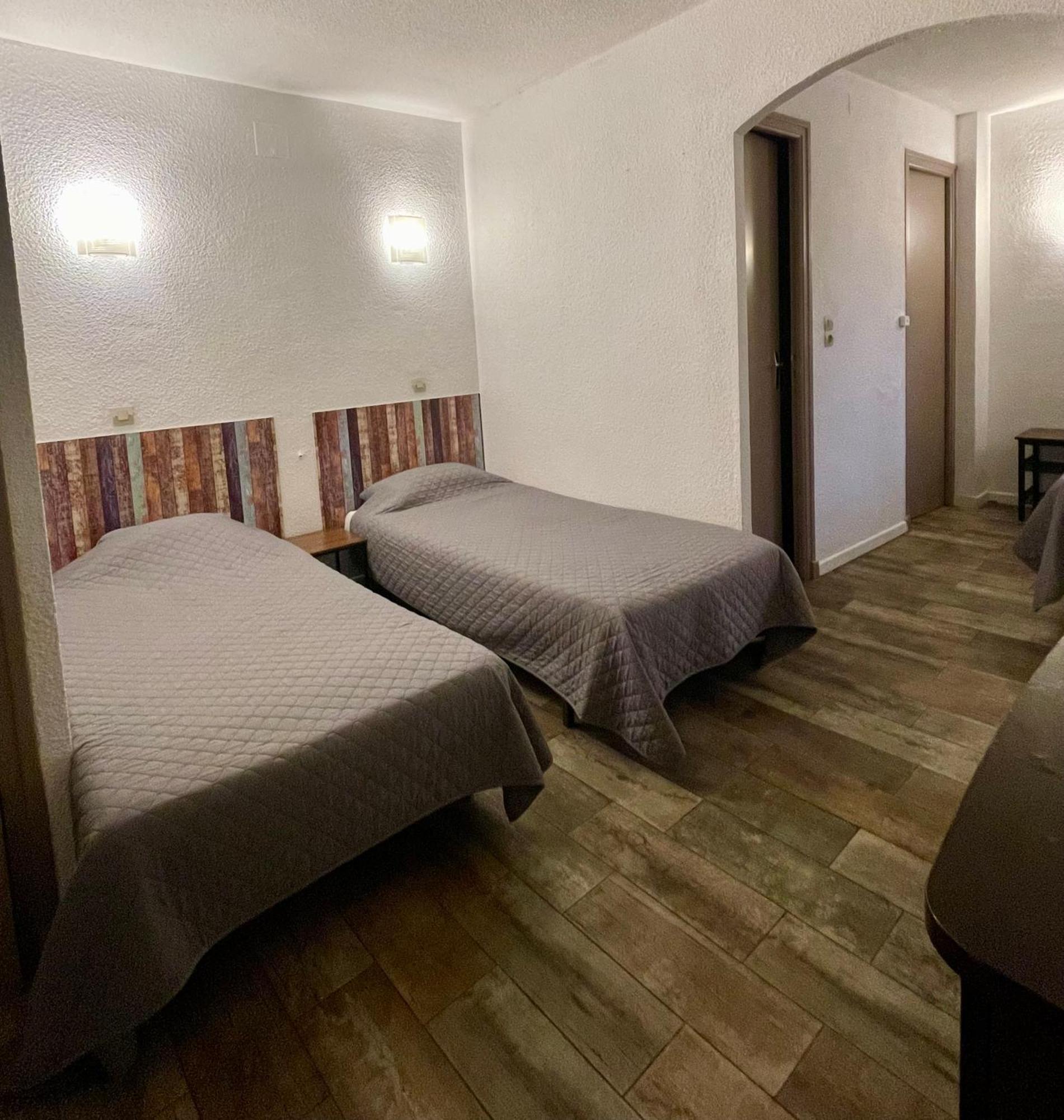 Hotel Alexander Перпиньан Номер фото